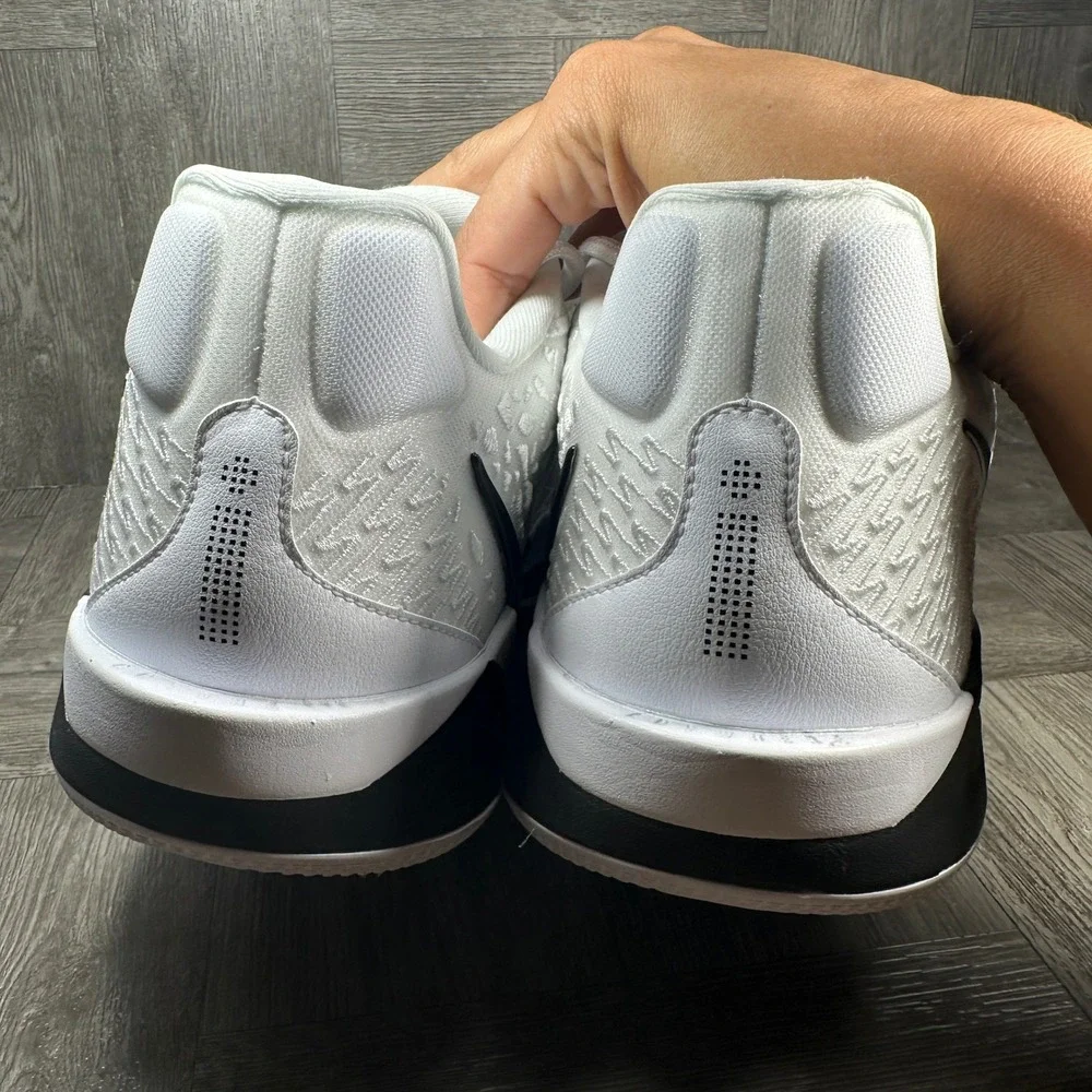 Nike Sabrina 2 Basketball Mens 17 White Black Athletic NEW HM5038-102